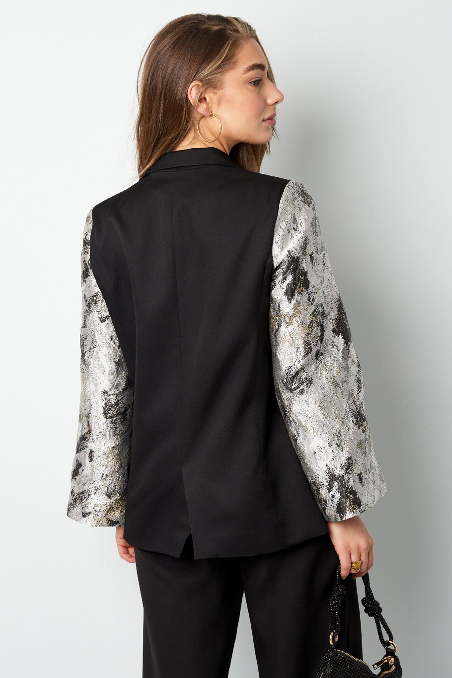 Schwarzer Blazer mit Jacquard-Ärmeln - Grau Bild8